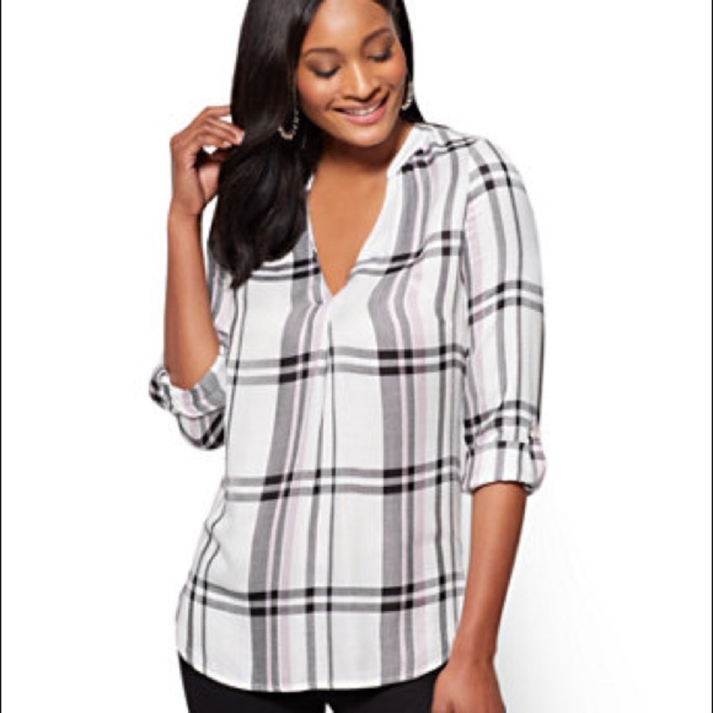 Newyork and company (soho) plaid blouse